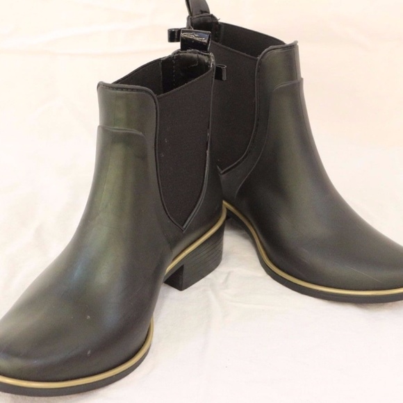 kate spade Shoes - KATE SPADE Women's Black and Gold Rain Boots